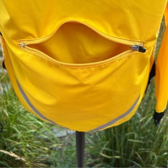 MEC Vintage Windproof Water Resistant Running Cycling Hiking Jacket - Picture 7 of 13